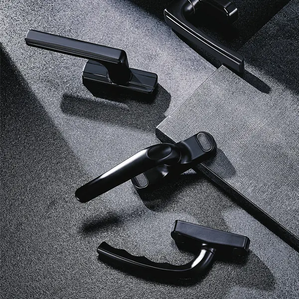 multi point lockable handle.jpg